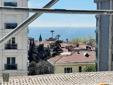 Emlak Park'tan Suadiye'de Deniz Manzaralı E.banyolu Balkonlu 3+1