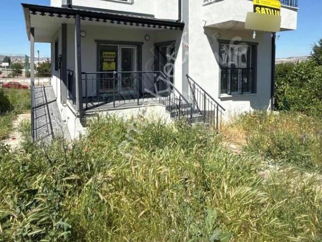 Emlak Plus 'tan 4'5+1 190m2 Karşıyaka 'da Villakent Yakını