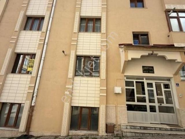Emlak Plus'tan Mevlana 2+1 Kiralık Daire