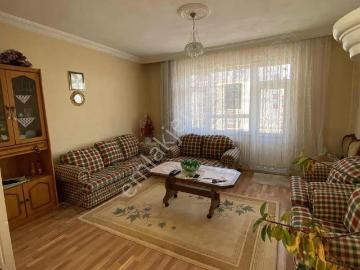 Emlak Plus'tan Satılık Cadde Üzeri Uygun Daire