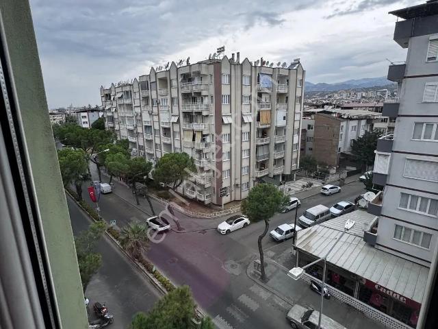 Emlak Sarayı'ndan Nazilli Ordu Caddesinde 3+1 Kiralık Daire