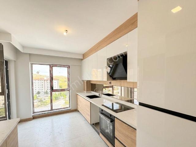 Emlakmülk Güvencesiyle Yapracık Bölgesinde 2+1 Kiralık Daire