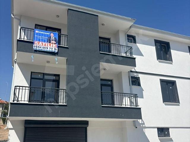 EMLAKNOMİ'den İBRAHİM HAKKI KONYALI MAHALLESİNDE SIFIR SATILIK 1+1 APARTLAR