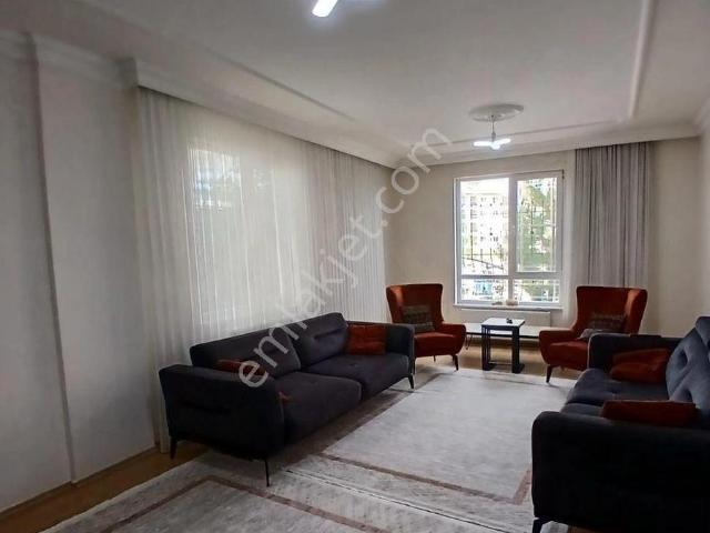 Emlaknomiden Satılık 4+1 230 Metre Kare Tertemiz Masrafsız Daire