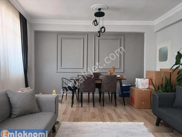 Emlaknomi'den Rauf Denktaş Mahallesi'nde 3+1 Den Bozma 2+1 Kiralık Daire
