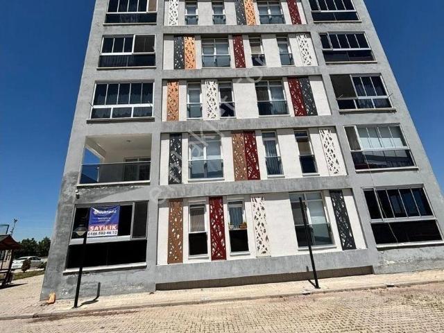 Emlaknomi'den Rengamiz Konutlarında 3+1 Yüksek Giriş Daire