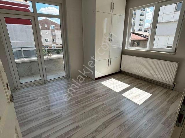 Emlaknomi'den Zembilli Mahallesin'de 2+1 Kiralık Daire