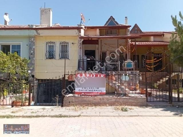 Emlakcımdan Fırsat Sultandere 4+1 Bakımlı 200 M2 Villa