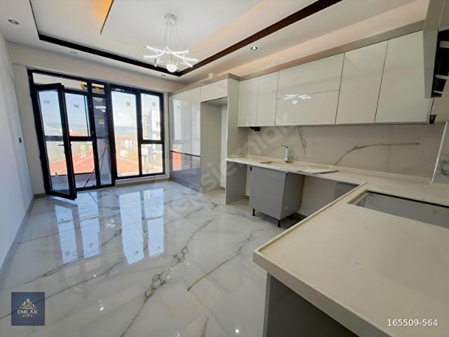 [EMLAKCİTY] ZİNCİRLİKUYU MH. İKİZKAVAK CAD. YAKINI LÜX 3+1 DAİRE
