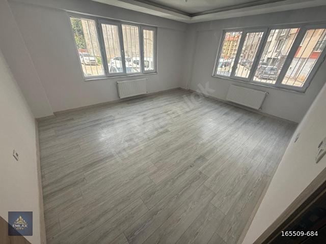 EMLAKCİTY'DEN BALMUMU MÜZESİ YAKINI SATILIK 2+1 DAİRE BU9