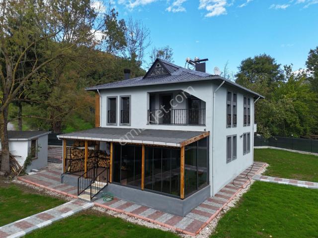 Emlakevim Yeşilvadi'de 2 Katlı Sıfır Yapılı Eşyalı Satılık Müstakil Ev !