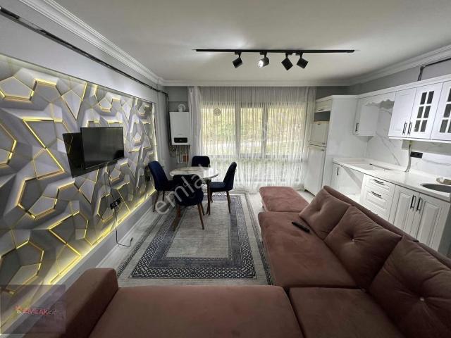 Emlakken'ten Bornova Caddesine Yürüme Eşyalı Loft 1+1 Daire