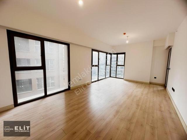 Emlakkonut 19.etap Göztepe Metroya 1 Dk. 3+1 Kiralık Daire