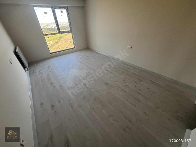EMLAKLARDA YATAY MİMARİ SIFIR SİTE 2+1 120M2 ARAKAT HAVUZLU