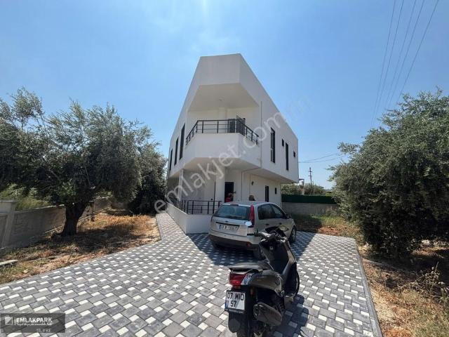 Emlakparkdan Silifke Taşucu Yolu Üzerinde 3+1 Kiralık Dubleks