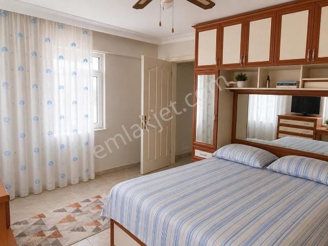 Emlaksepeti48'den, Camiavlunda Satılık Tripleks 4+1 Net 160m²