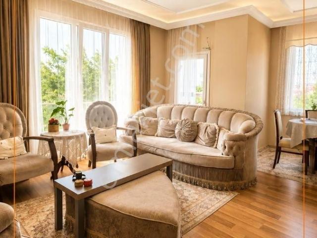 Emlakyap' Tan Site İçinde Satılık 6+2 Çift Girişli Dubleks Daire