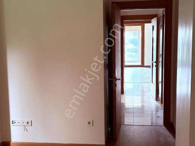 Emlakyap Tan Üsküdar New City1 De Lüks 3+1 Bahçe Katı Daire