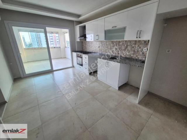 Emlakz'den Çiftlikköy Mh. Tıp Fakültesi Civ. 2+1 Kiralık Daire