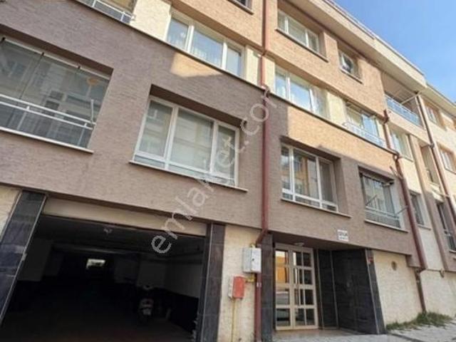 Empa'dan Çamlıca Mahallesi 4+1 170m² Bakımlı Dubleks Daire