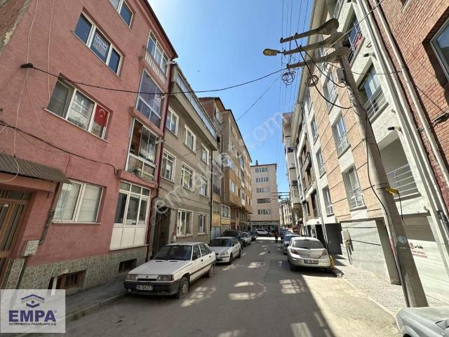 Empa'dan Kırmızıtoprak Ercan Sok Yakını 2+1 100m² Fırsat Daire