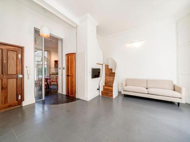 Emperor's Gate, London SW7 1 bed flat to rent £3,950 pcm £912 pw