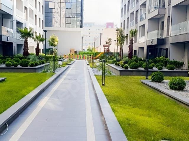 EMPİRE BEYLİKDÜZÜ'NDE KİRALIK 1+1 YENİ DAİRE METROBÜS DİBİ