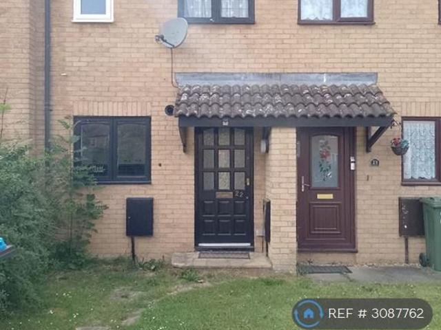 Empingham Close, Bletchley, Milton. 2 bed semi detached house to rent £1,450 pcm £335 pw