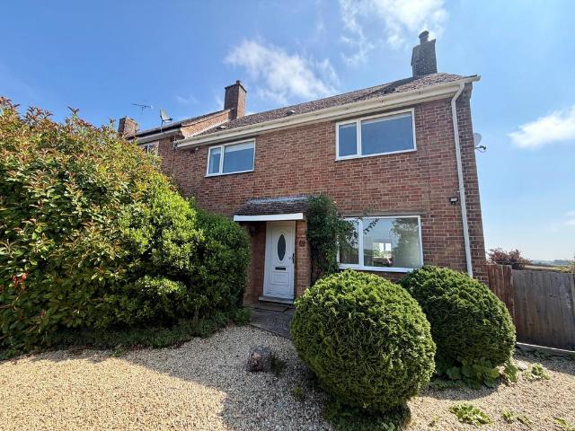 Empingham Road, Exton, OAKHAM 3 bed house to rent £1,300 pcm £300 pw
