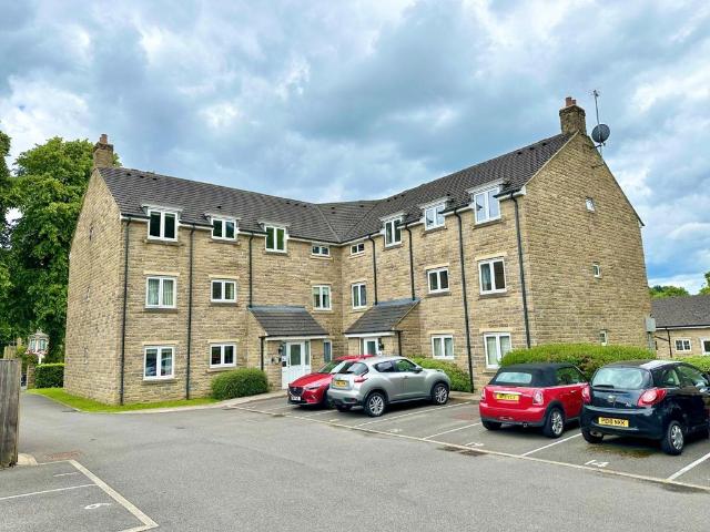 Empire Court, Bailiff Bridge. 2 bed flat to rent £800 pcm £185 pw
