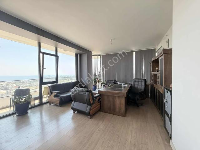 Empire İstanbulda Prestijli 2+1 | Konut, Ofis Kullanımına Uygun
