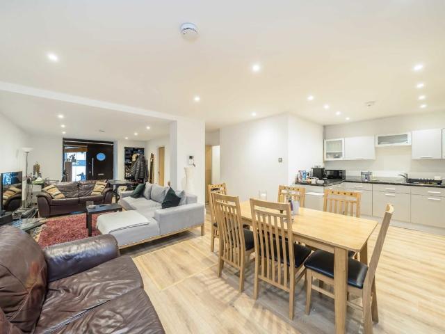Empire Square, London N7, 1 bed flat to rent, £2,100 pcm | PrimeLocation