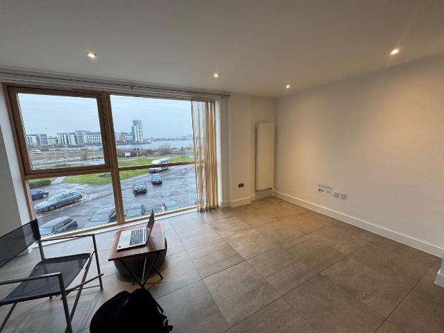 Empire Way, Cardiff CF11, 2 bed flat to rent, £1,300 pcm | PrimeLocation