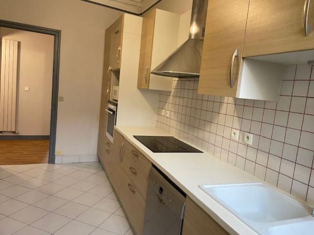 EMPLACEMENT ET SURFACE EXCEPTIONNELS !