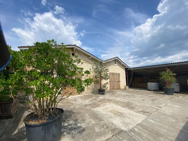 Emplacement exceptionel pour cette maison en pierre avec 4 h. 150m² Saint Emilion