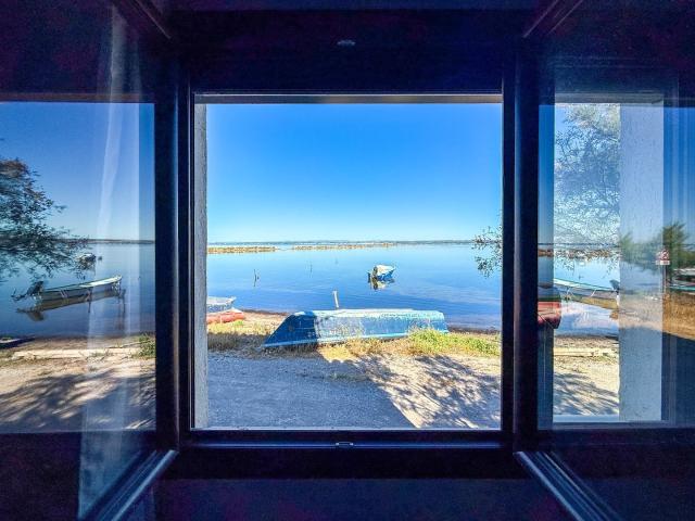 Emplacement exceptionnel, maison T4 en 1 ère ligne sur l'éta. 122m² Sète