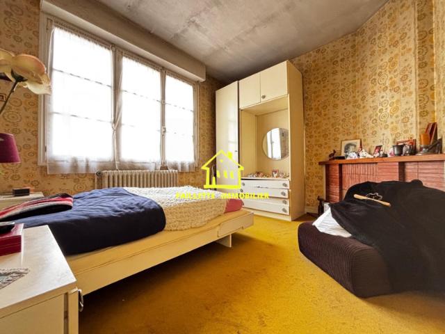 EMPLACEMENT PREMIUM