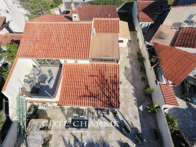 Emplacement privilégié Corniche de Tamaris