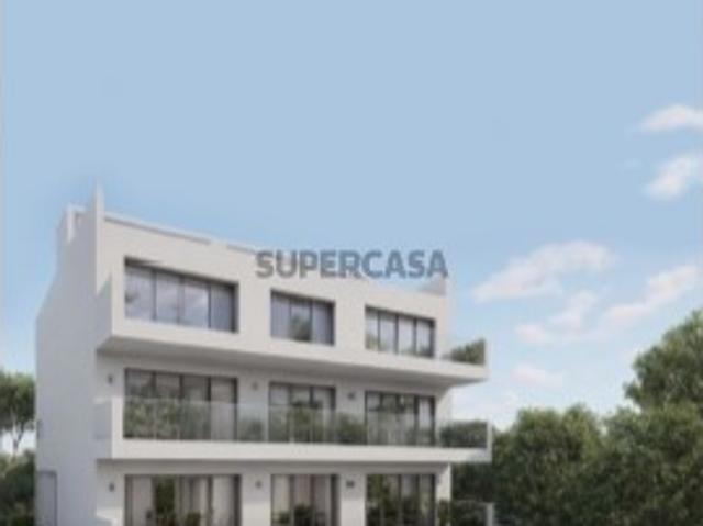 Empreendimento com Rooftop e Piscina em Luz de Tavira