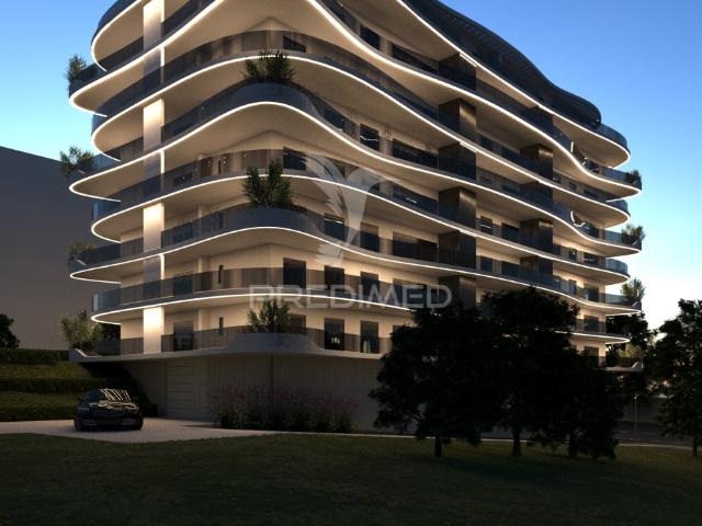 Apartamento T3 no Empreendimento Lux Tower