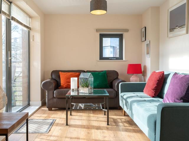 Empress Court, Woodin's Way, Oxford, Oxfordshire OX1, 1 bed flat to rent, £2,200 pcm | PrimeLocation