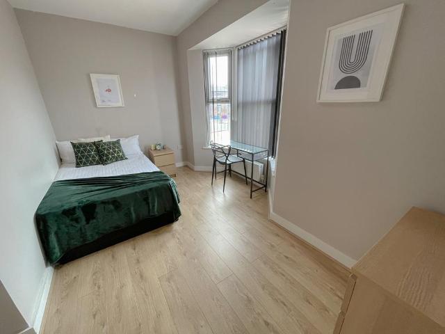 Empress Road, L7 8SF, 4 bed terraced house to rent £650 pcm £150 pw