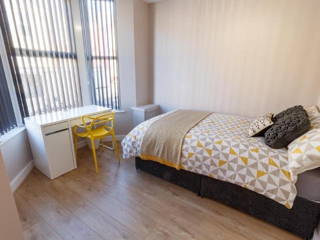 Empress Road, L7 8SF, 5 bed terraced house to rent £650 pcm £150 pw