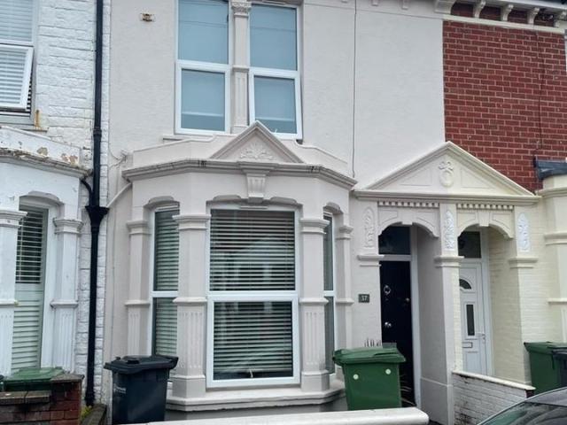Empshott Road, Southsea PO4, 3 bed property to rent, £1,250 pcm | PrimeLocation