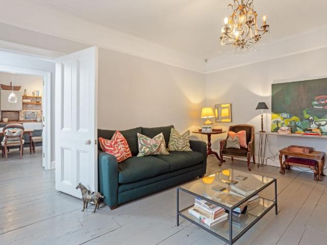 Empstead Court, Henley On Thames RG9, 2 bed flat to rent, £2,000 pcm | PrimeLocation