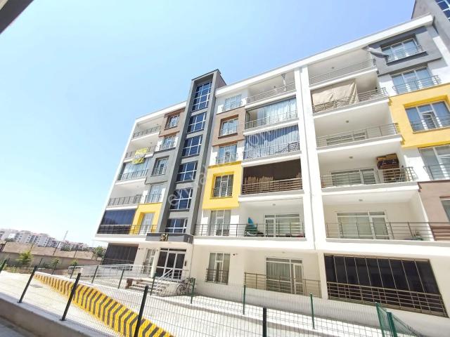 Emrah Çiftci'den Karatay Yediler Mah.kırbaşı Cad.üzeri Kiralık 3+1 Arakat Daire
