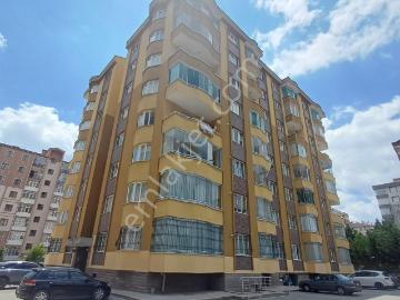 Emrah Çiftci'den Selçuklu Yazır Mah.otogar Yanı Kiralık 3+1 Arakat Bakımlı Daire