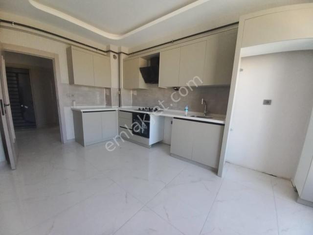 Emrah Çiftci'den Selçuklu Parsana Mah.stadyum Civarı Satılık 3+1 Sıfır Lüks Daireler