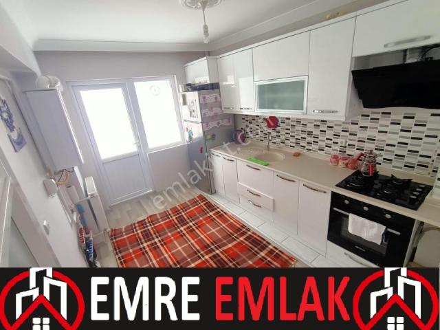 Emre Emlak'tan Mareşal Çakmak'ta Asansörlü Ön Cephe Arakat Satılık 3+1 Daire