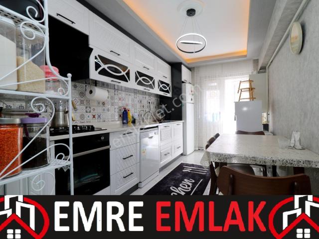 Emre Emlak'tan Mareşal Çakmak'ta Full+full Yapılı 3+1 Satılık Daire